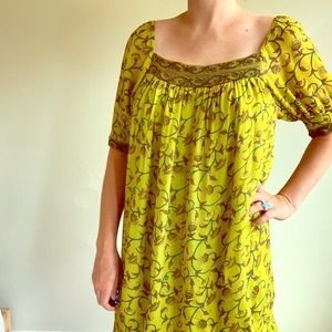 Pea green shift dress. Sz. Small